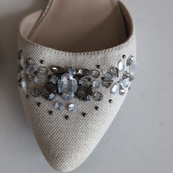 Simply Vera Svanita Natural pointed jeweled canvas flats - Picture 2 of 9